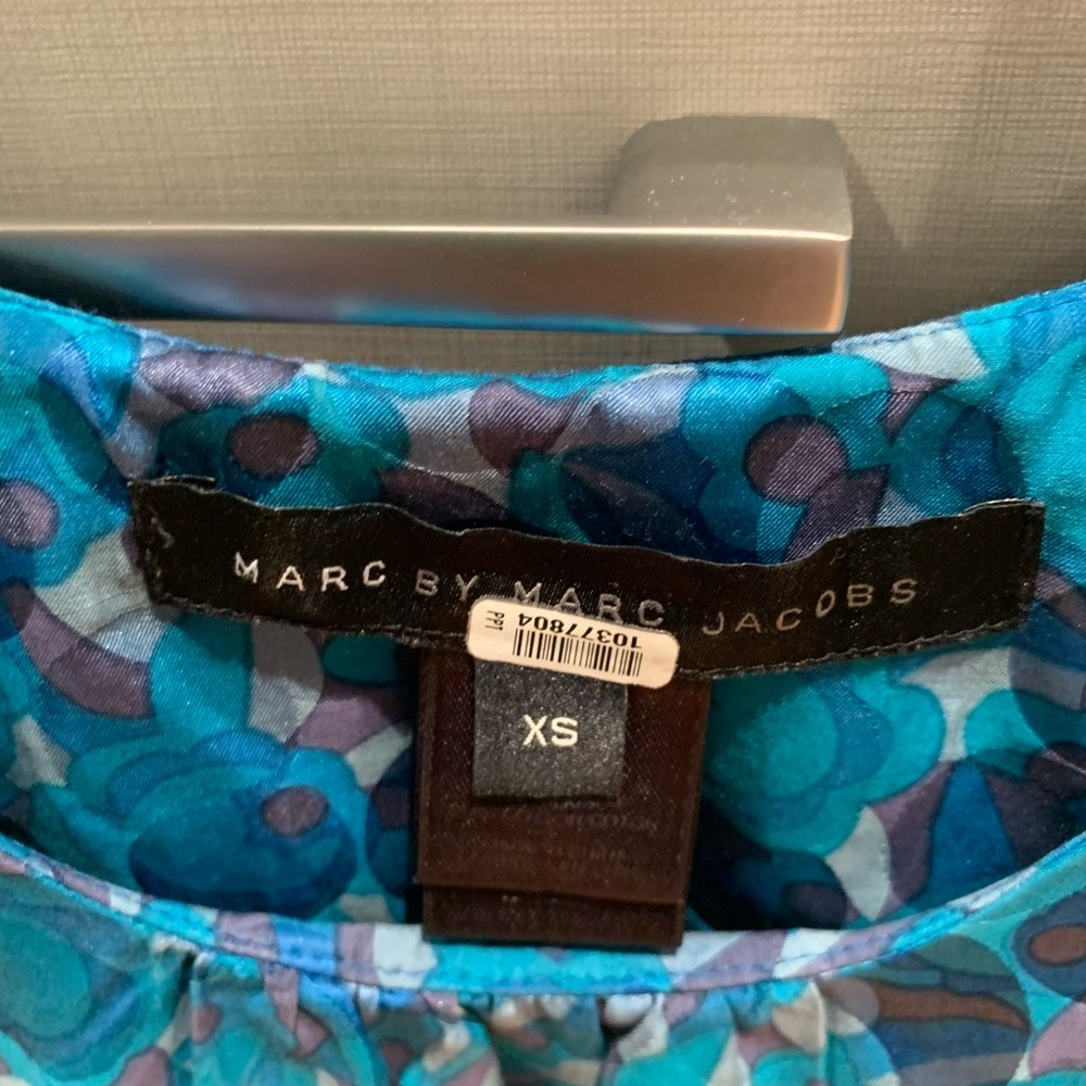 Patterned Blue Blouse - image 2